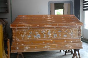 Quan tài gỗ tự nhiên 2